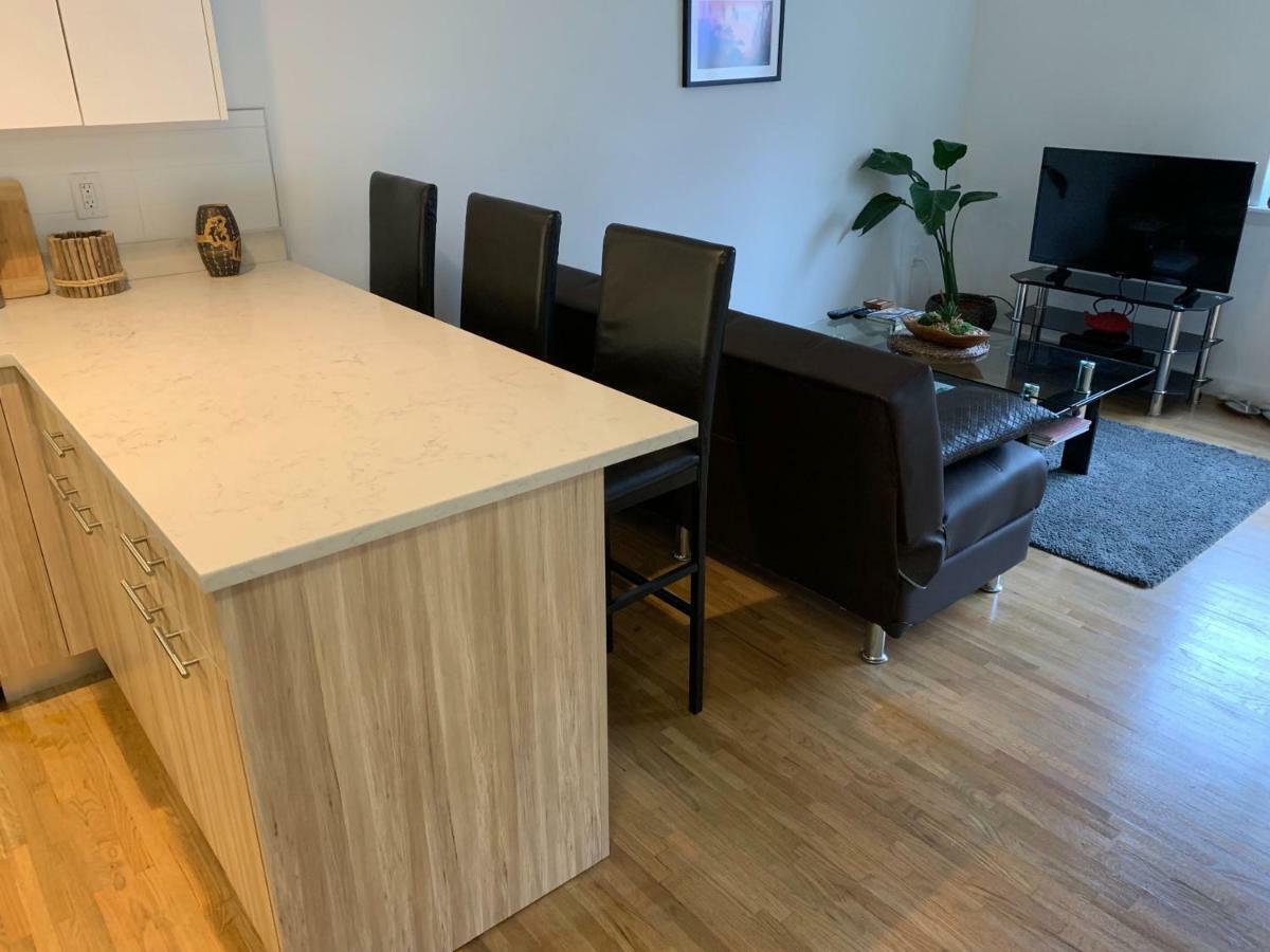 Sunny In Chelsea Apartment