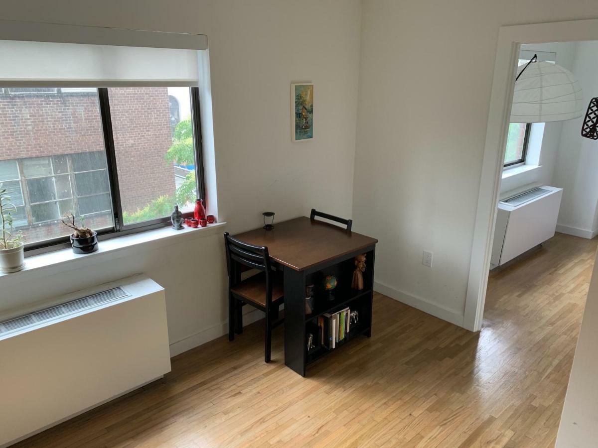 Sunny In Chelsea Apartment