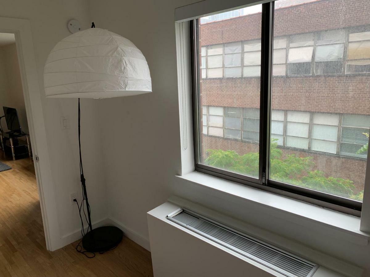 Sunny In Chelsea Apartment