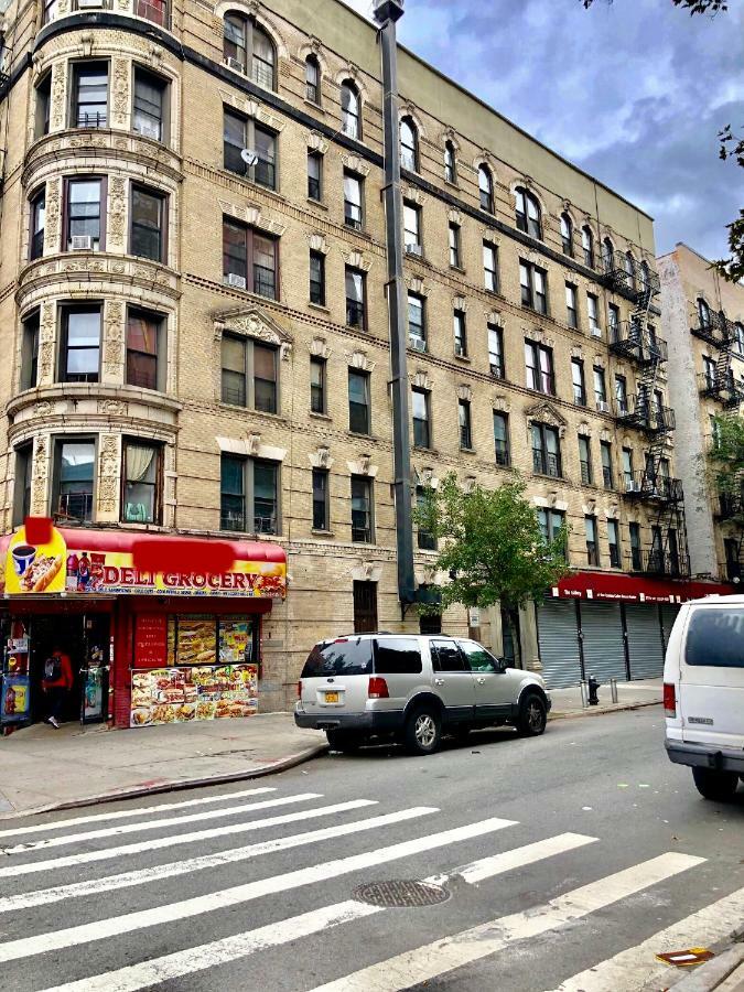 Apartment 3 Bedroom In Historical Harlem, Ny *
