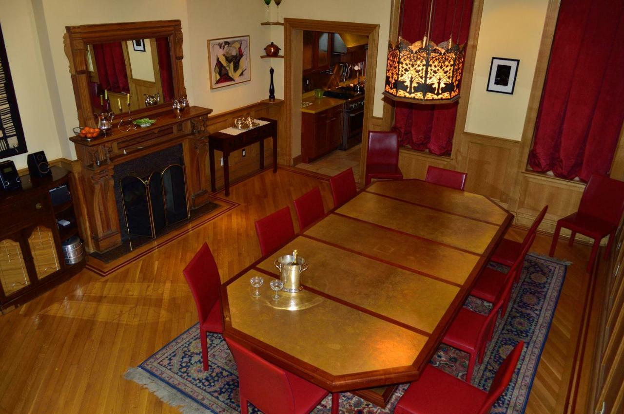 Holiday home Harlem Jazz Getaway Mansion. *