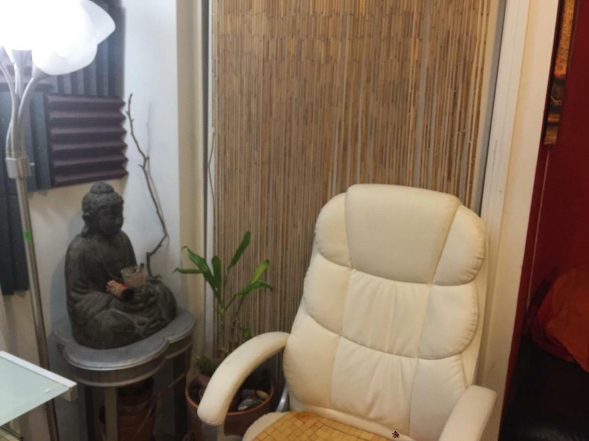 Apartment Bamboo Home With Garden