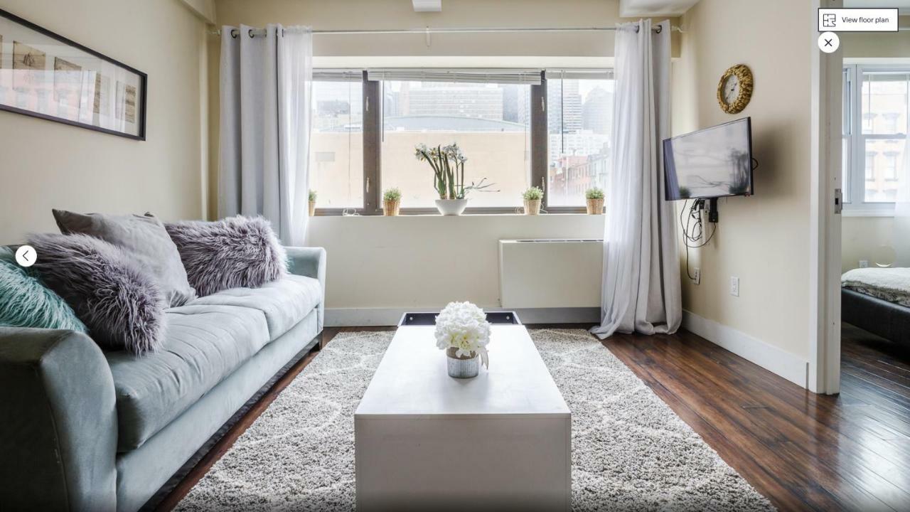 Apartment Host