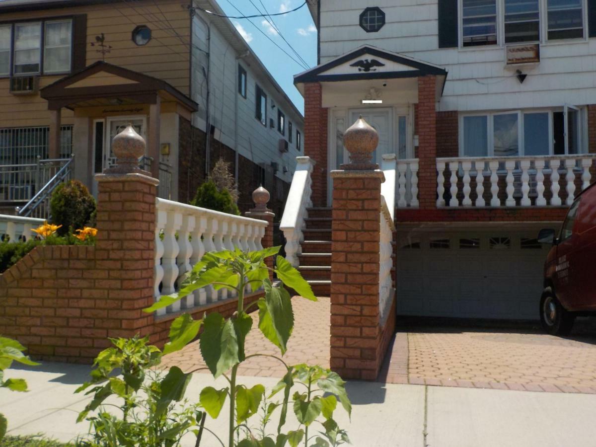 Guest house At The Water's Edge In Canarsie!