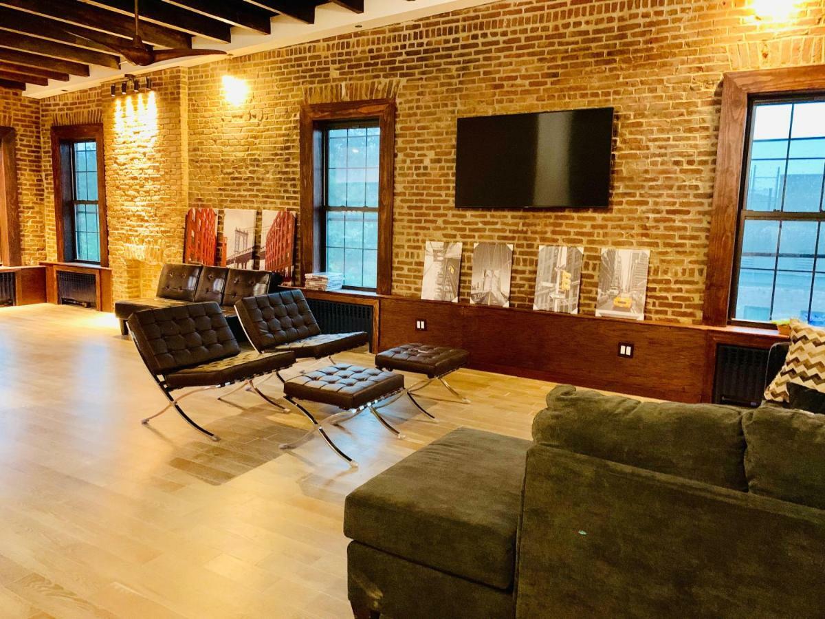 Apartment Lavish Totally Renovated Loft Apartment! *