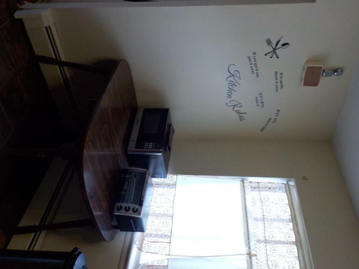 At The Water's Edge In Canarsie! Guest house New York