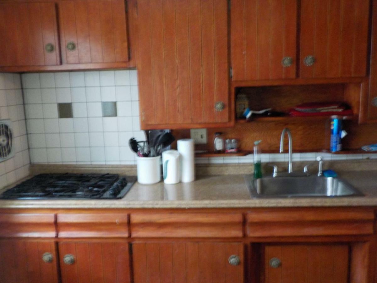Guest house At The Water's Edge In Canarsie! New York