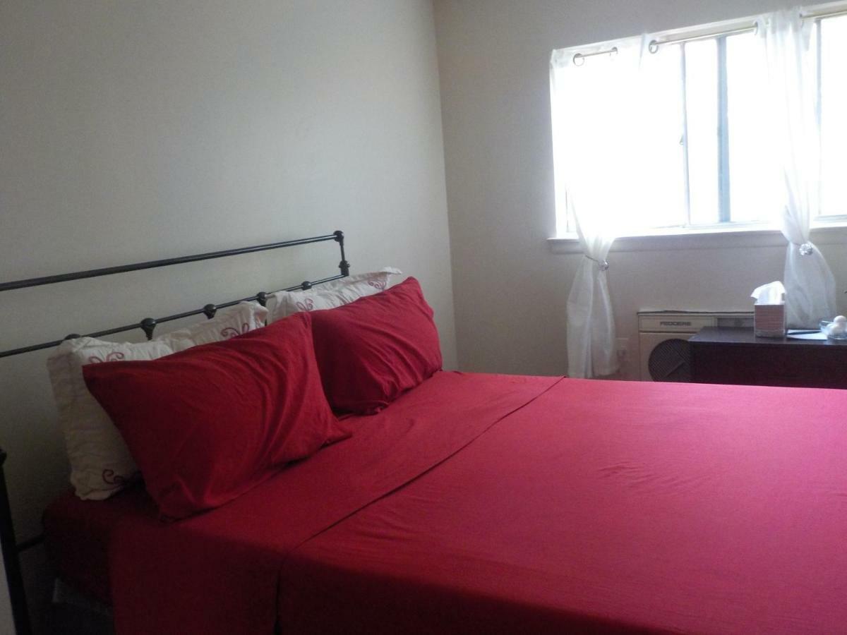 Guest house At The Water's Edge In Canarsie!
