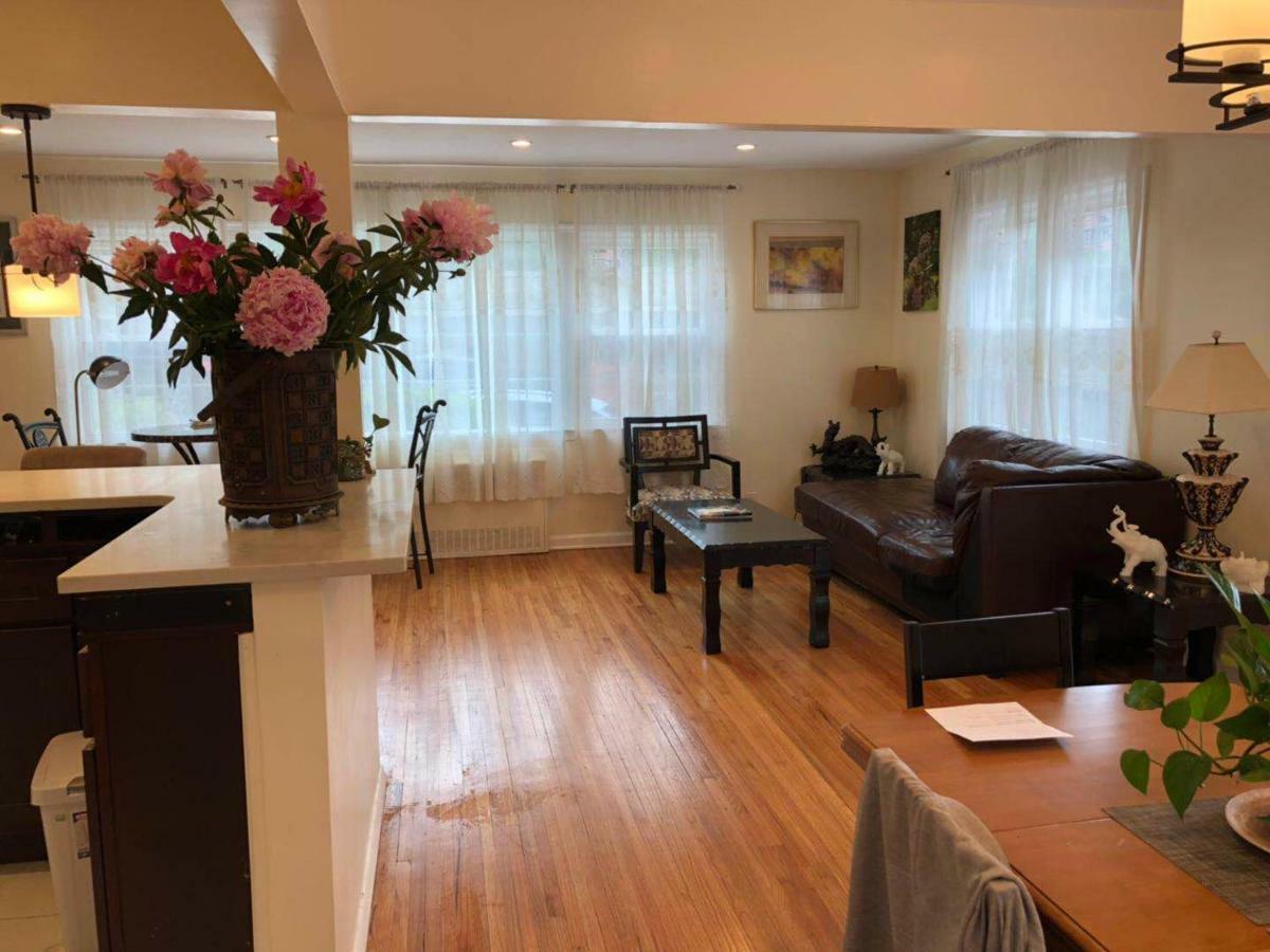 Queens Briarwood Garden House *