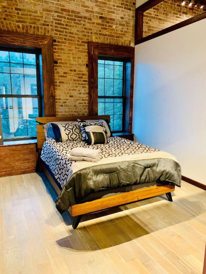 Apartment Lavish Totally Renovated Loft Apartment!