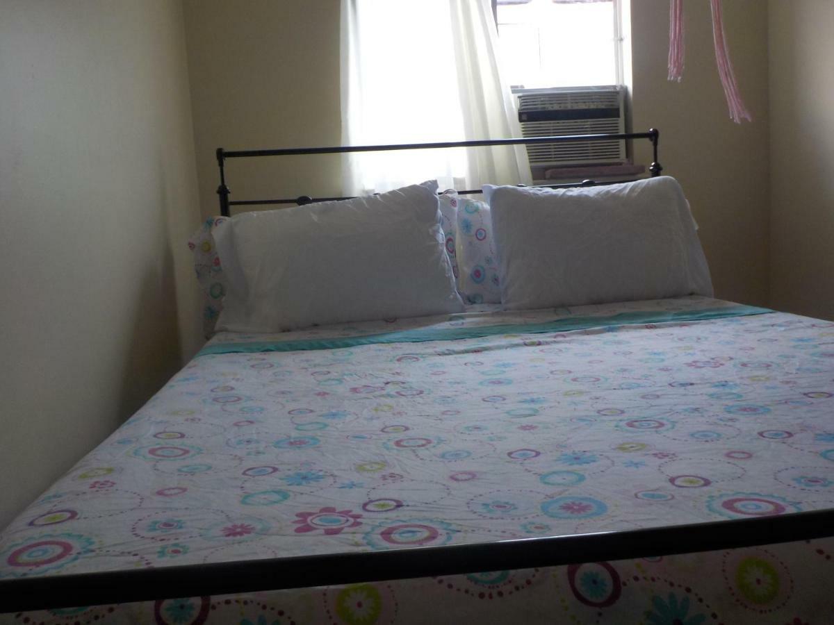 Guest house At The Water's Edge In Canarsie! *