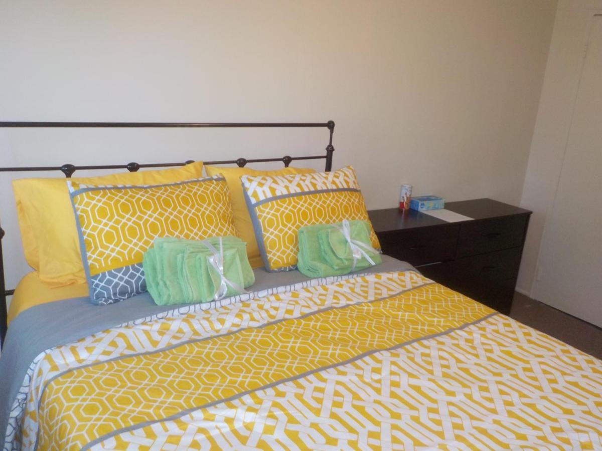 Guest house At The Water's Edge In Canarsie!