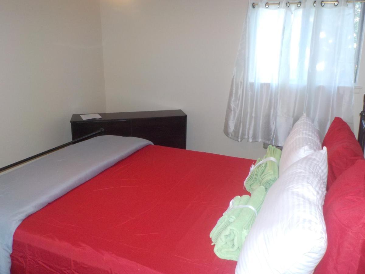 Guest house At The Water's Edge In Canarsie! *