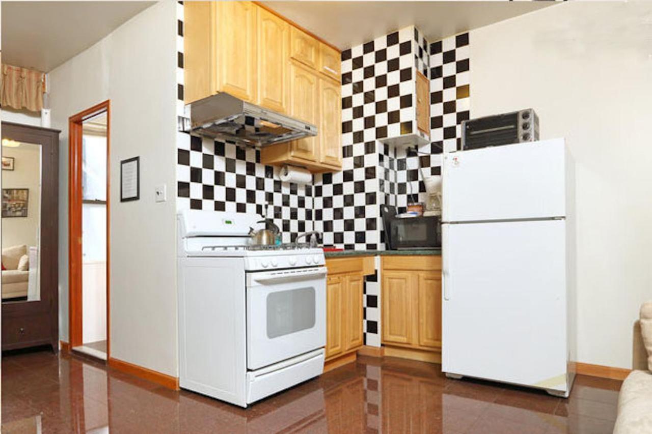 Little Italy Grand Apartment New York