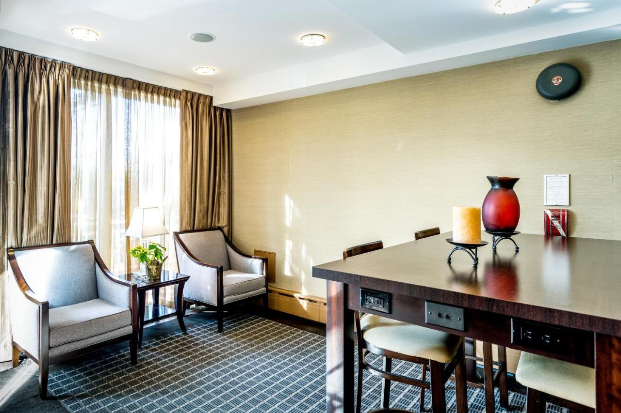 Anchor Hotel 3*