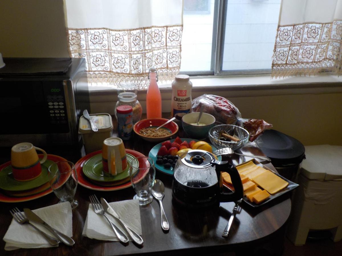 Guest house At The Water's Edge In Canarsie! *