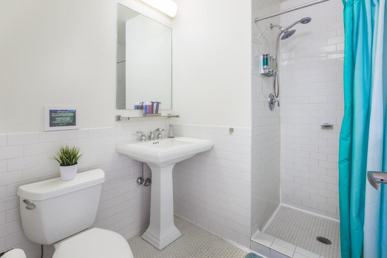 Permago Gotham Studio Apartment