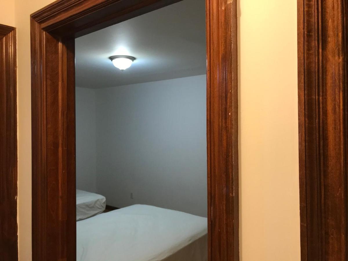 Homestay 75 Bay 40th St Brooklyn Ny 11214 *