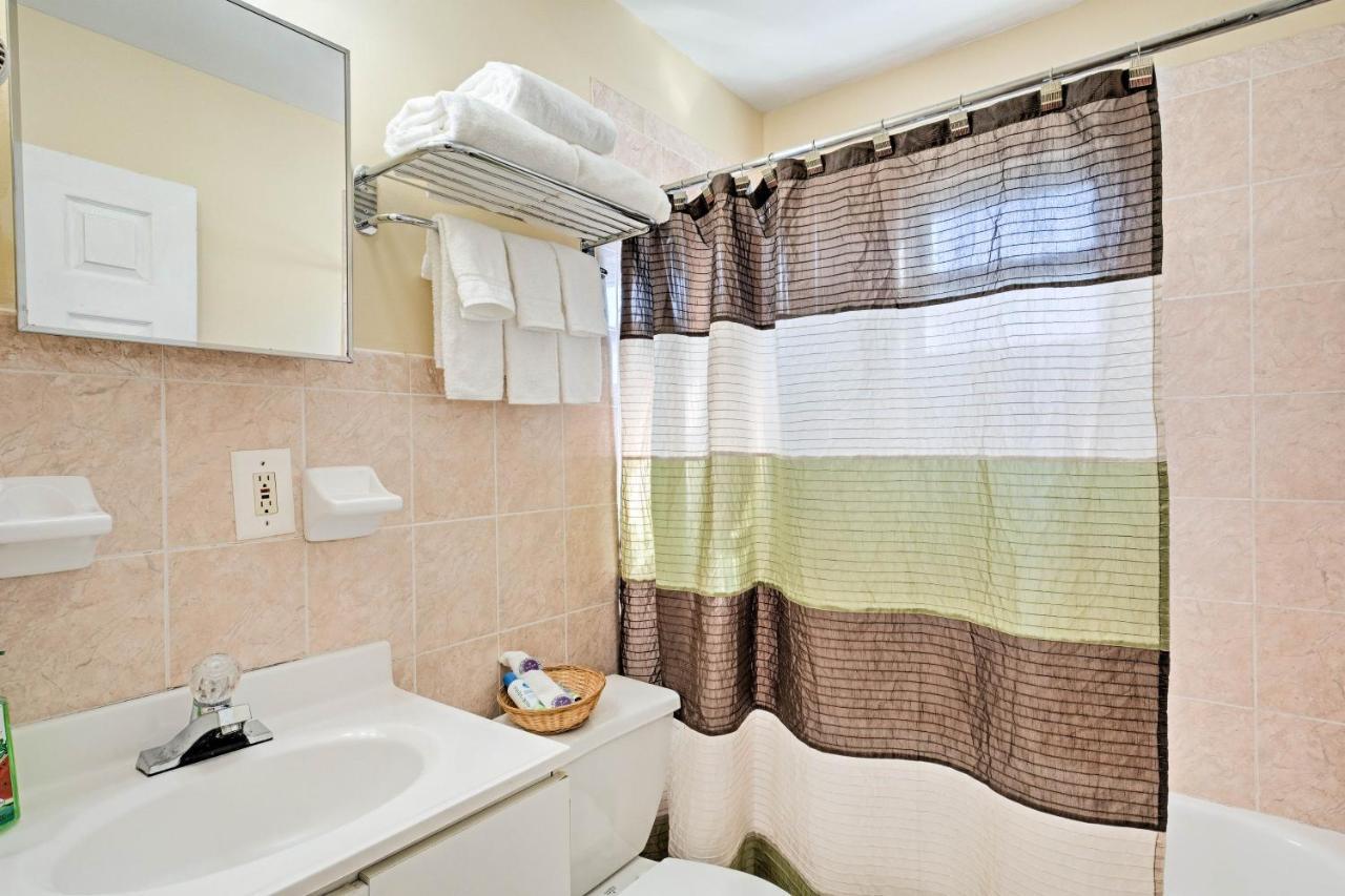 Cute Jamaica Apt. W/ Patio+grill - 19 Mi. To Nyc!