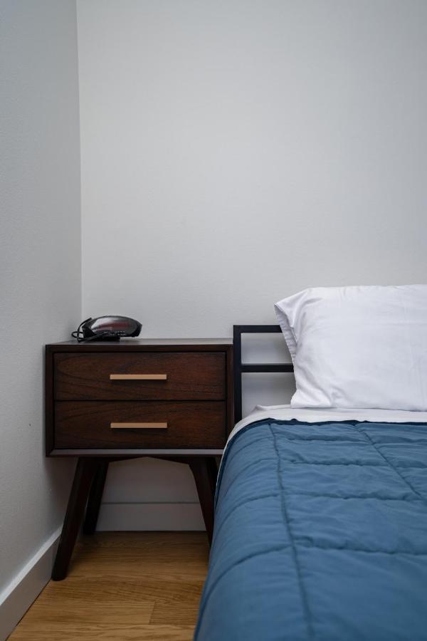 2nd Ave 30 Day Apartment *