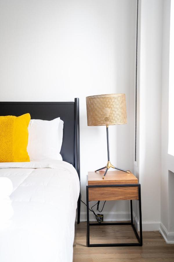 Chelsea South 30 Day Stays Apartment *
