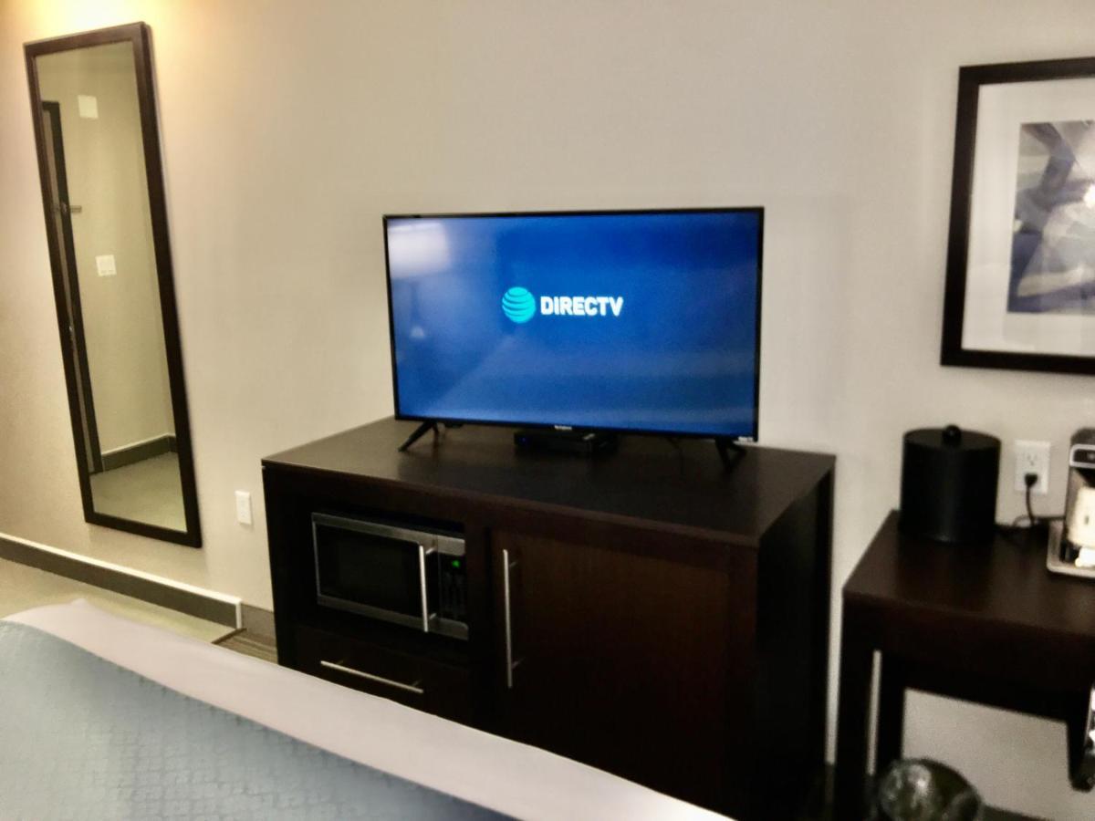 Wingate By Wyndham Jfk Airport, Far Rockaway Ny 2*