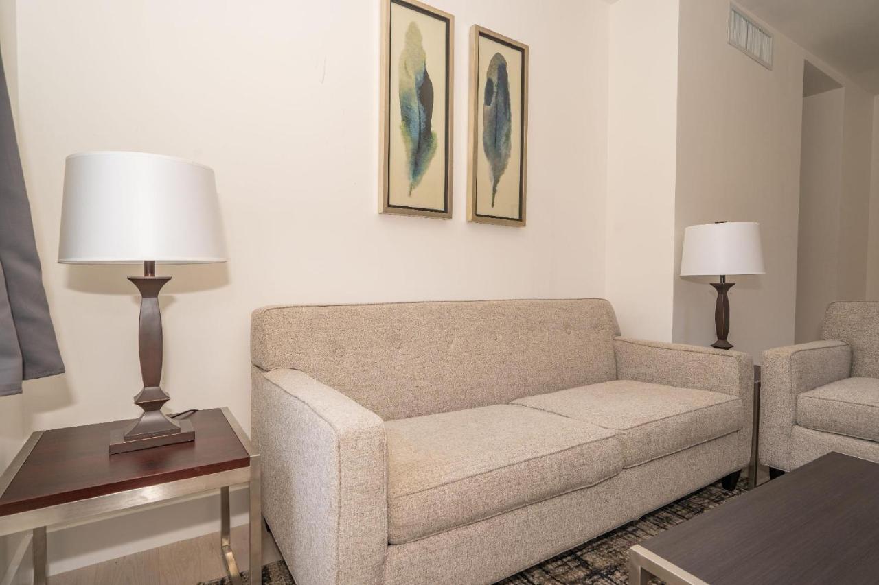 West Village Cozy 30 Day