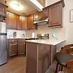 Private Outdoor Paradise Near The Prospect Park