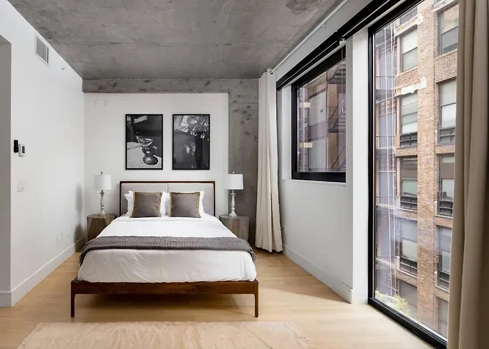 Stunning Penthouse In Chelsea