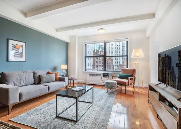 Ues 2Br Windoor Pool Doorman City Views Nyc-243
