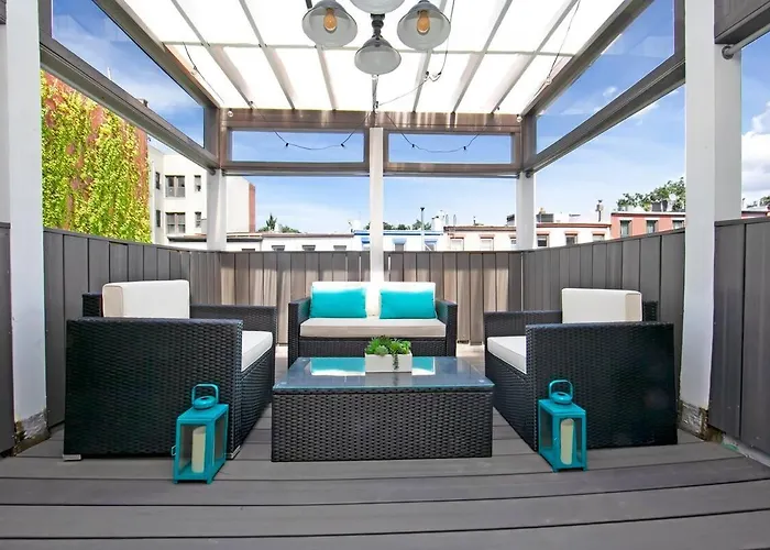 Private Outdoor Paradise Near The Prospect Park