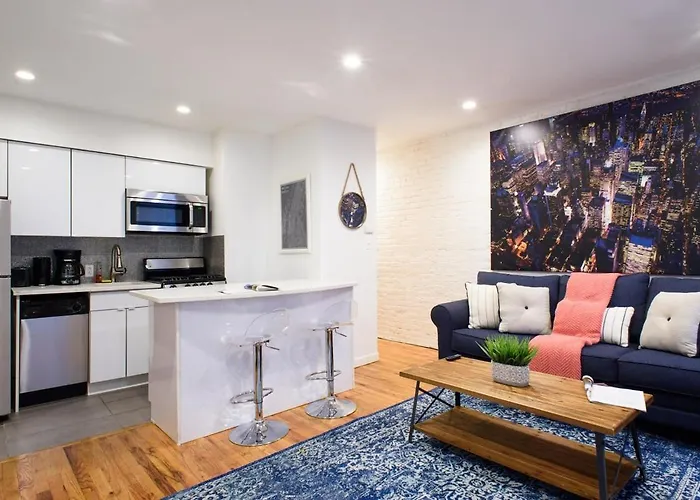 26-4B Newly Furnished 1Br W&D Courtyard