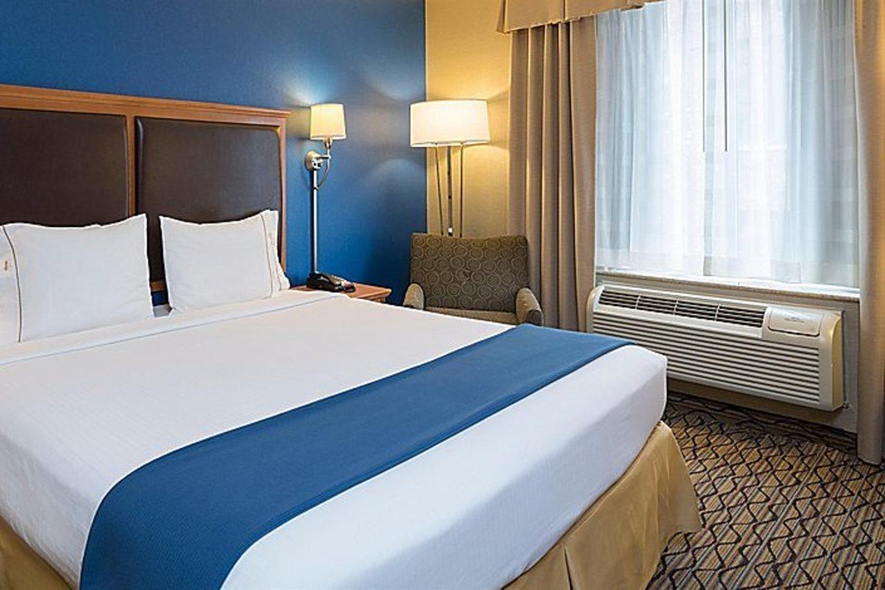 Holiday Express City Chelsea By Ihg 3*
