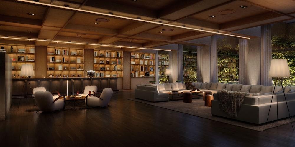 Hotel Public, An Ian Schrager