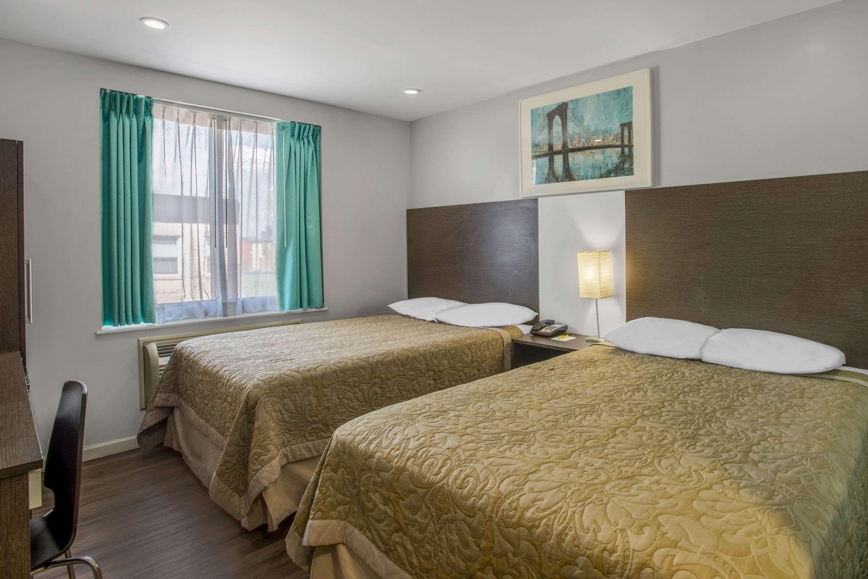 Hotel Super 8 By Wyndham Brooklyn / Park Slope New York