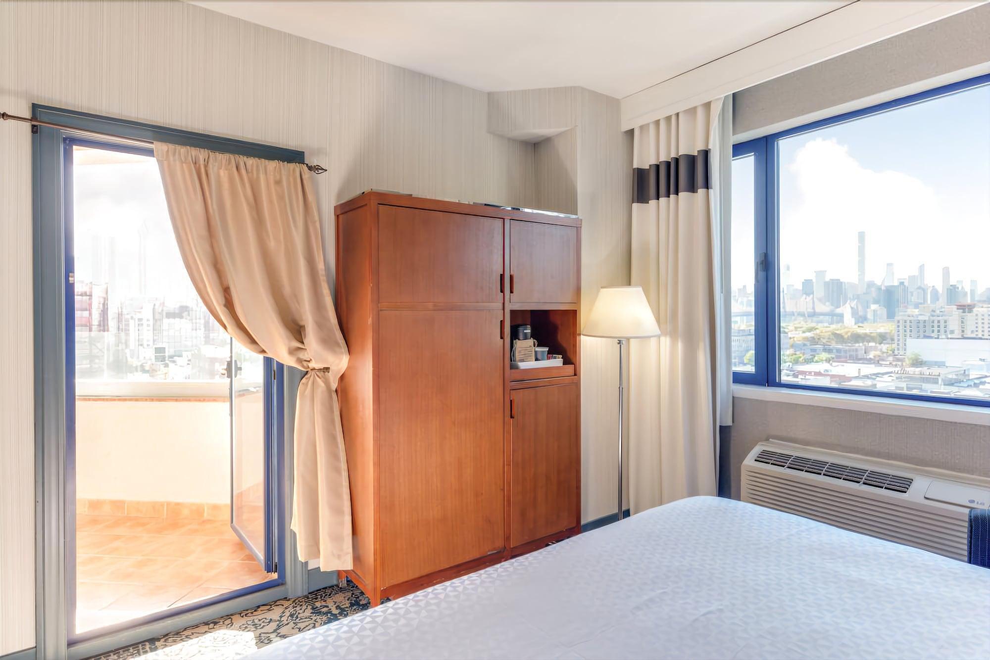 Vista Lic Hotel, Premier Collection By Western Hotel New York