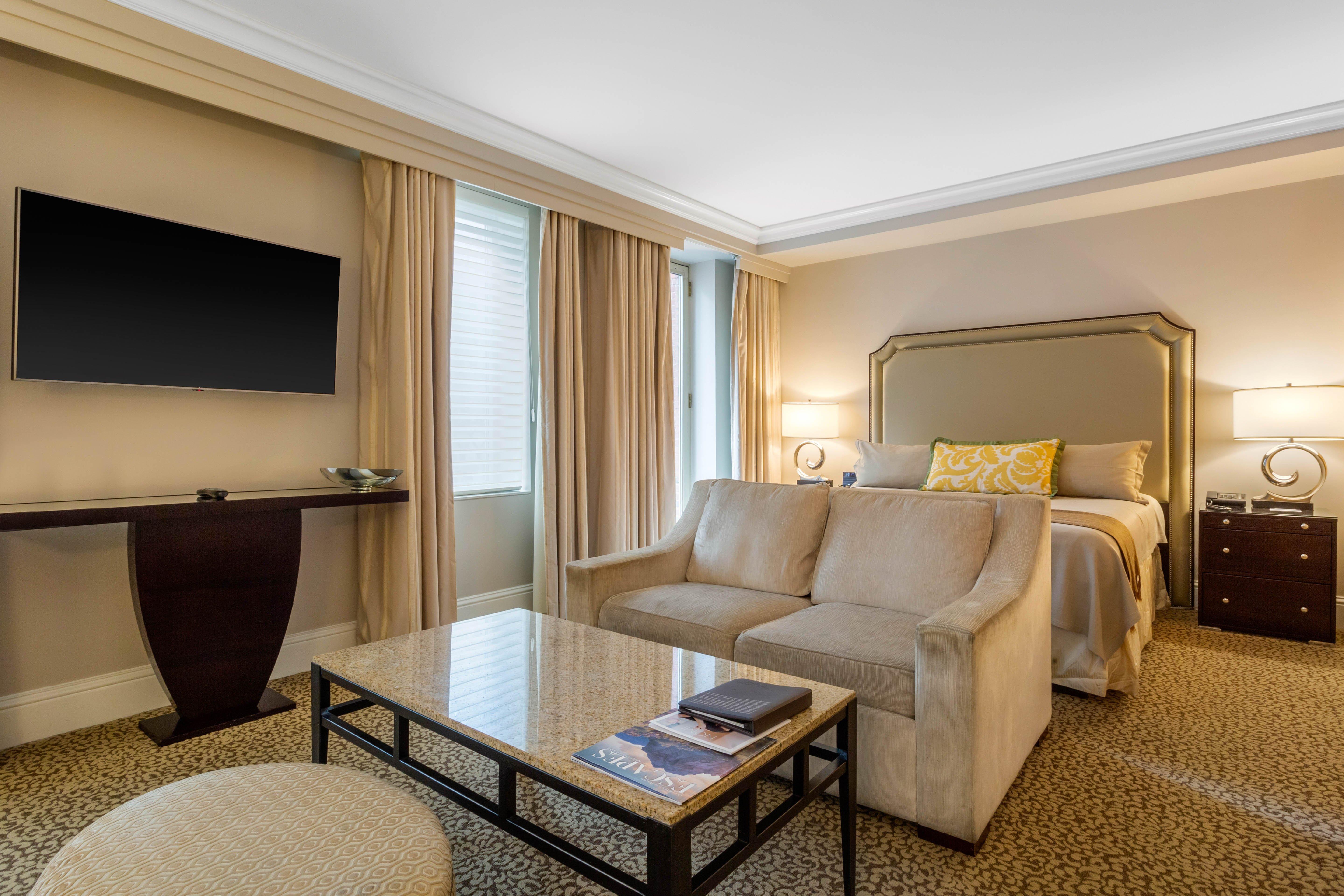 Omni Berkshire Place Hotel 4*