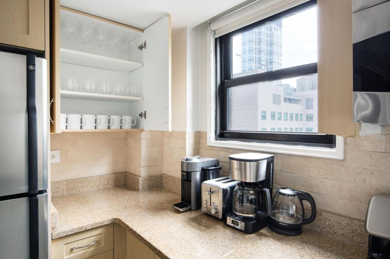Midtown E 1br Office Nook Doorman Gym Nyc-43 Apartment New York