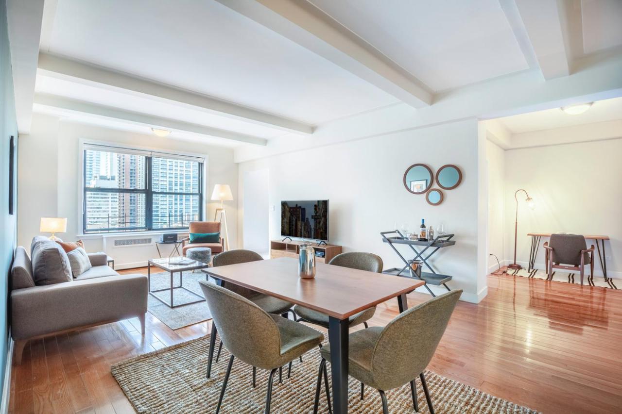 Ues 2br Windoor Pool Doorman Views Nyc-243 *