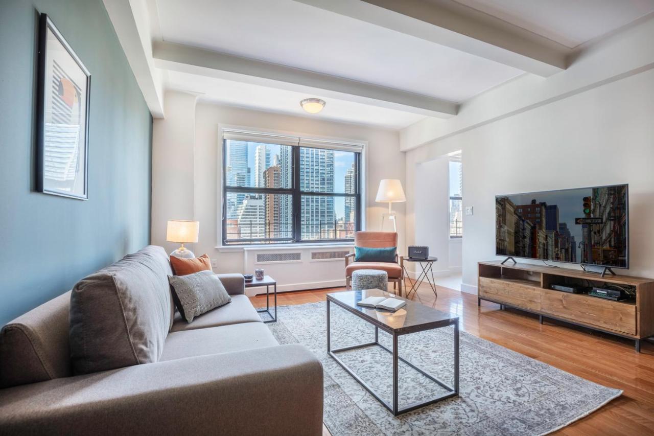 Ues 2br Windoor Pool Doorman Views Nyc-243