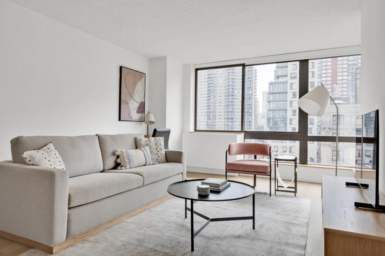 Apartment Uws 1br W Elevator Gym Dm Playroom Rooftop Nyc-869 *