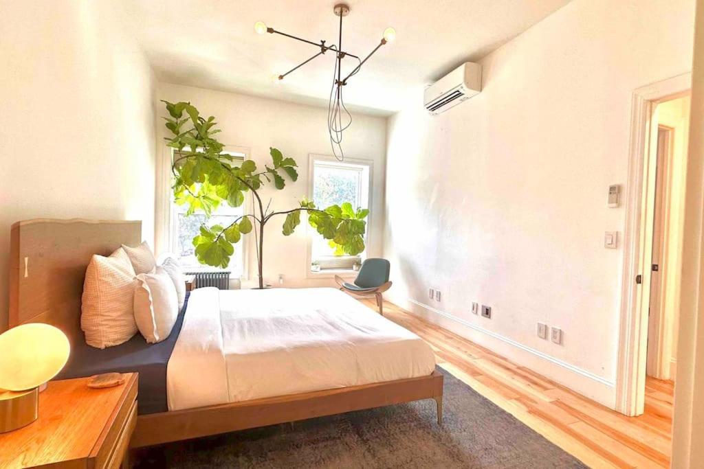 Airy, Modern Penthouse In A Brooklyn Brownstone * New York
