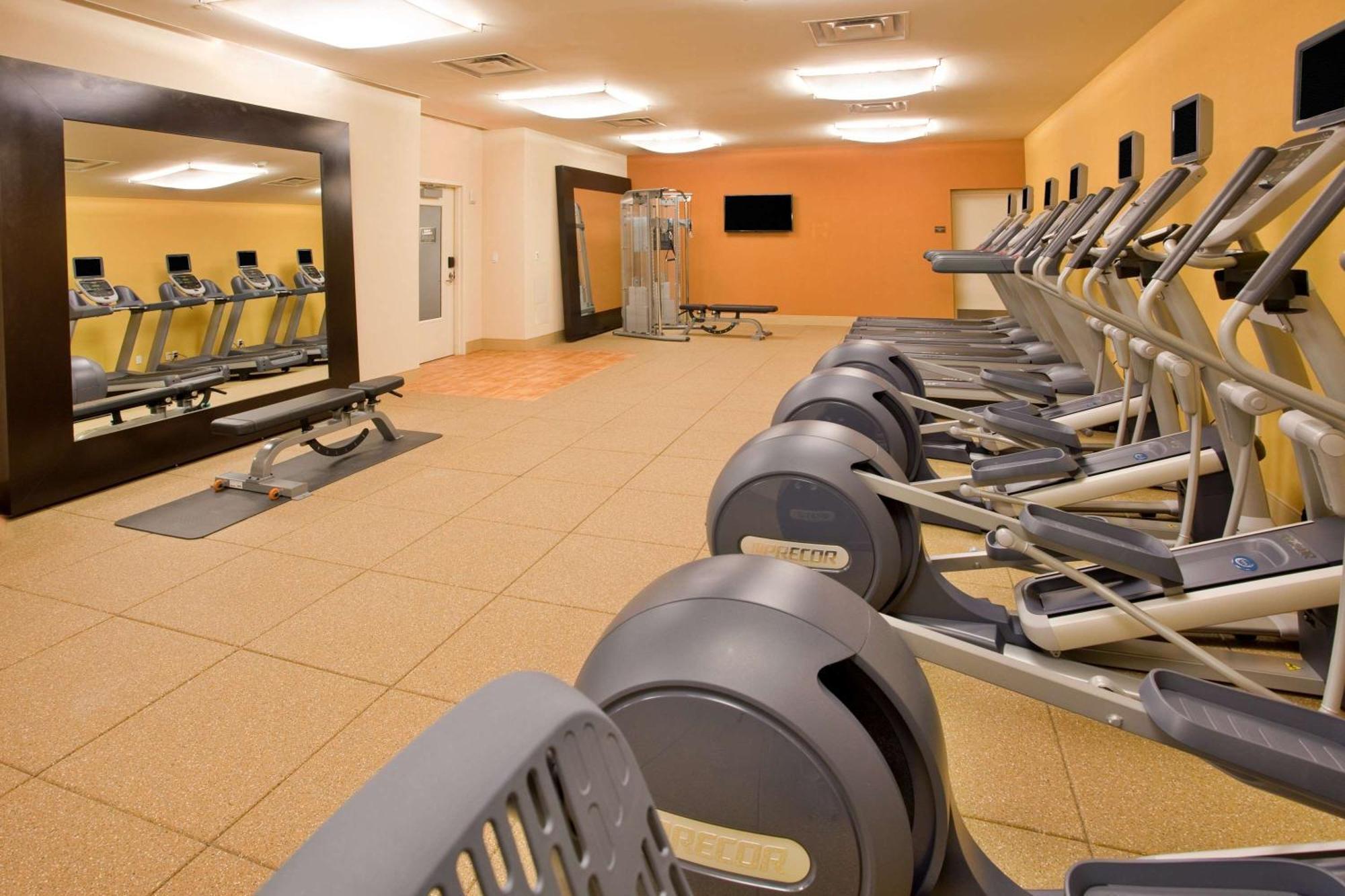 Hilton Garden Park South-midtown West 3*