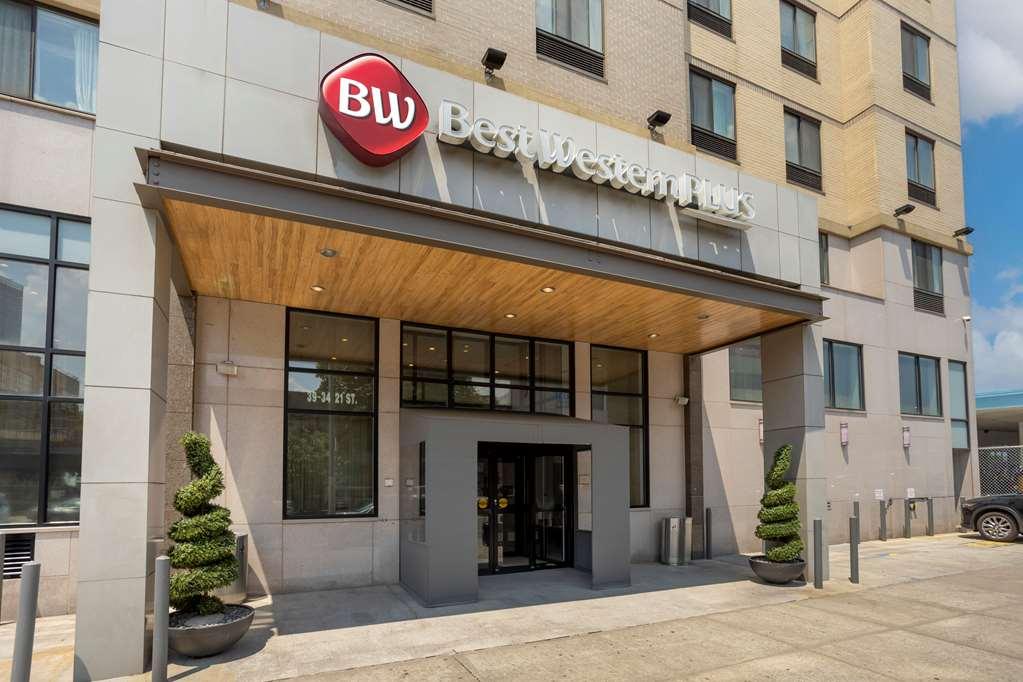 Western Plaza Hotel 3*