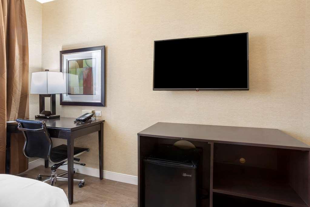 Western Plaza Hotel 3*