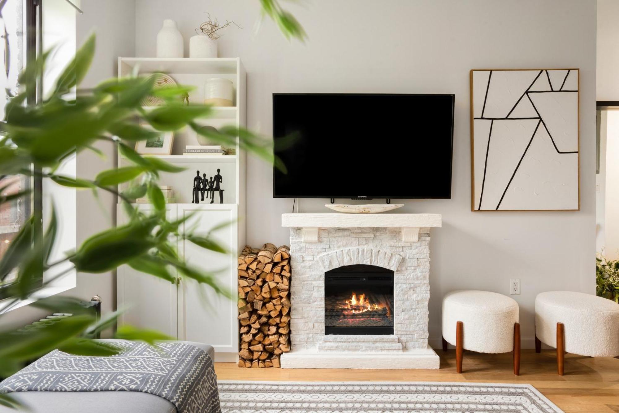 Apartment Bright Designer In Historic Harlem, 20 Minutes From Times Square! New York