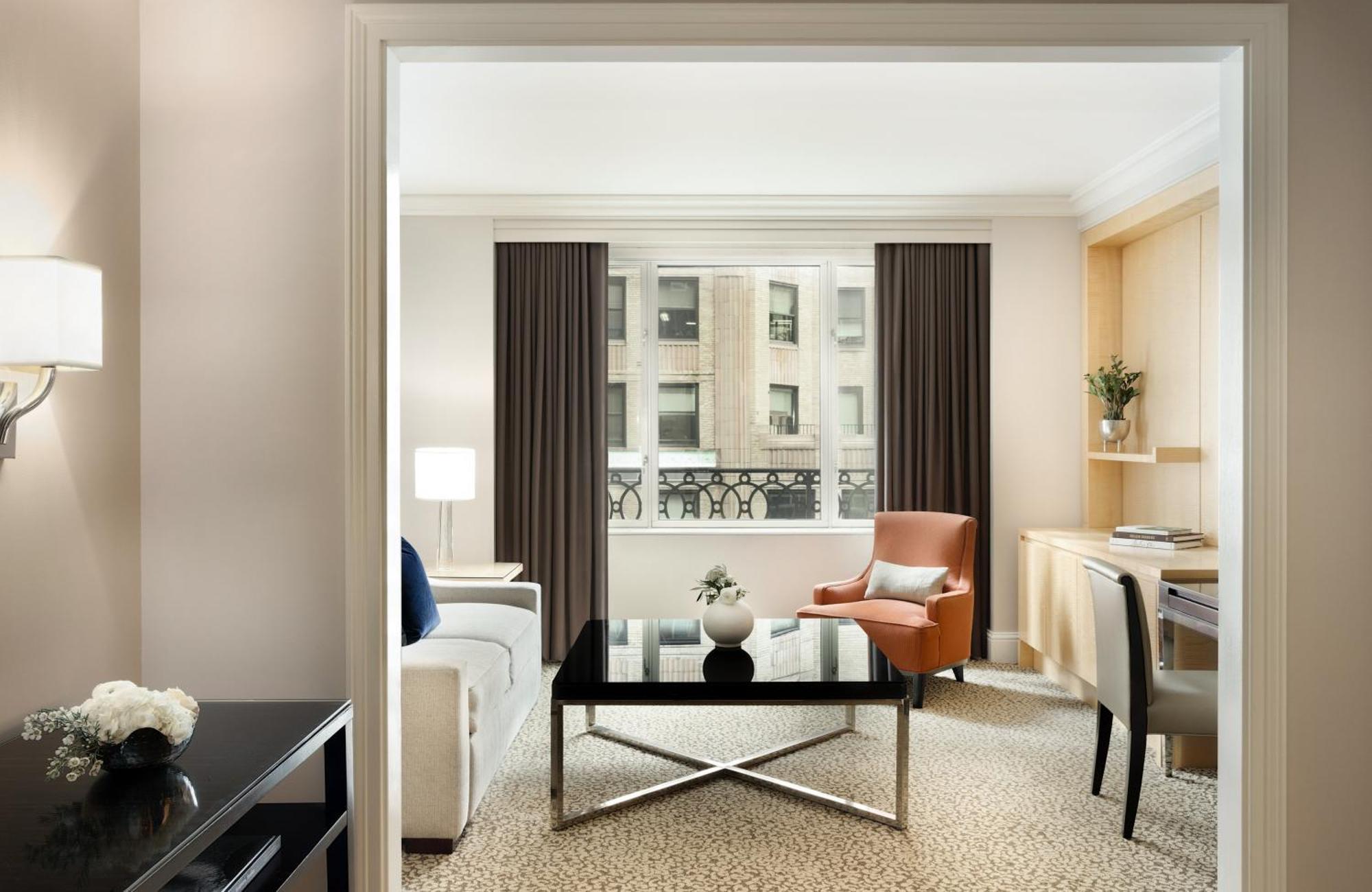 Hotel Omni Berkshire Place 4*