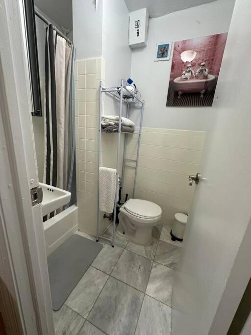 Cozy Private In Soho Apartment *