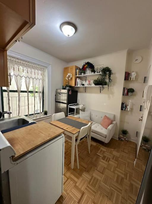 Cozy Private In Soho Apartment *