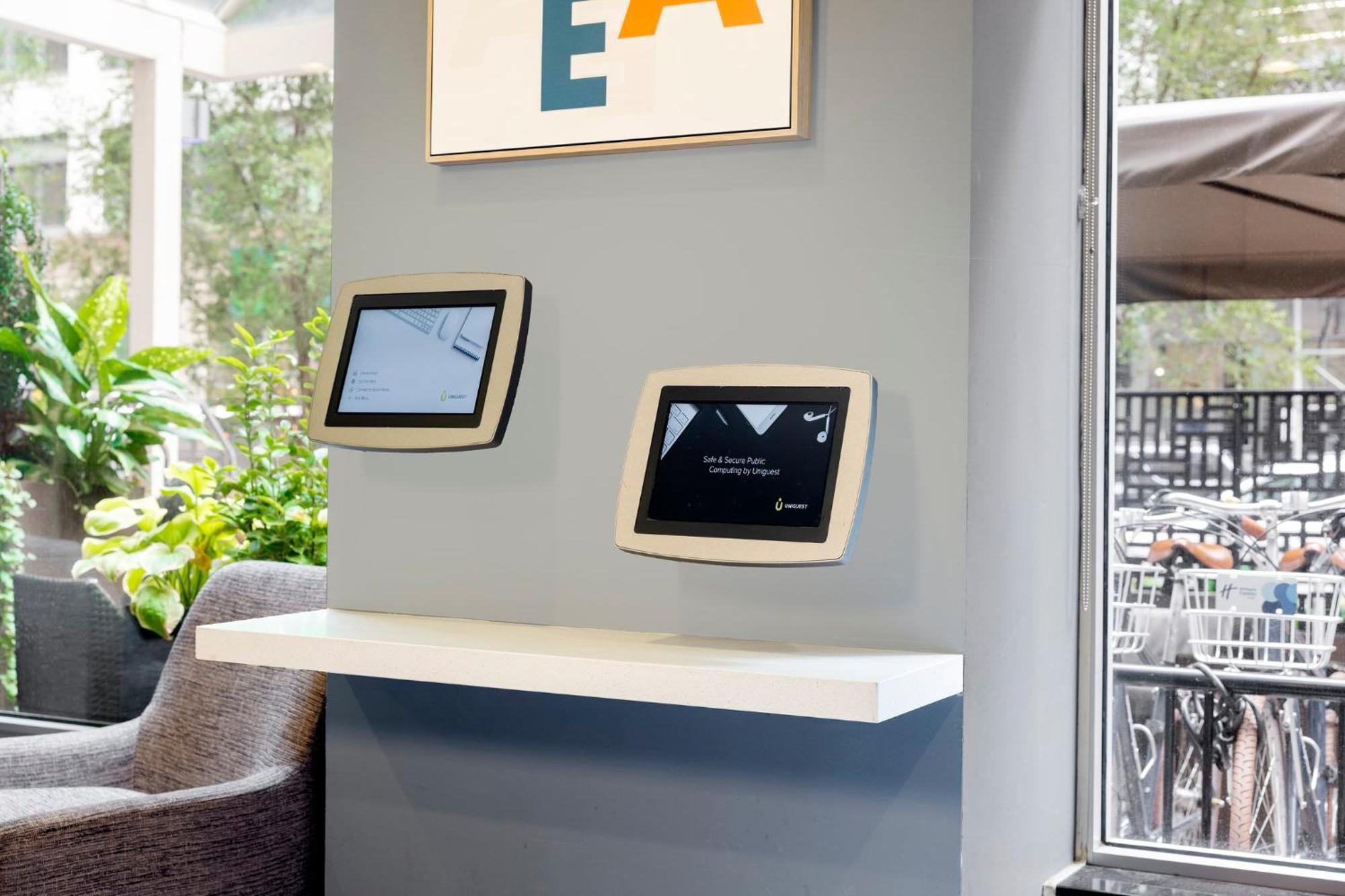 Holiday Express City Chelsea By Ihg Hotel